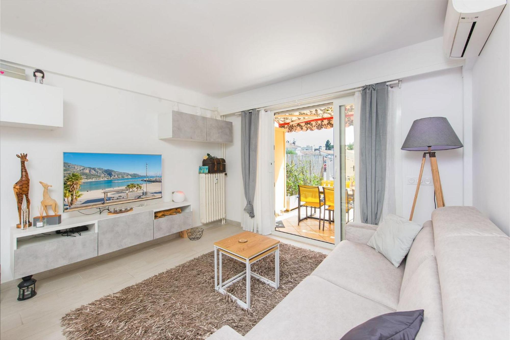 Appartement Carnoles Pres Des Plages 罗克布吕讷-卡普马丹 外观 照片