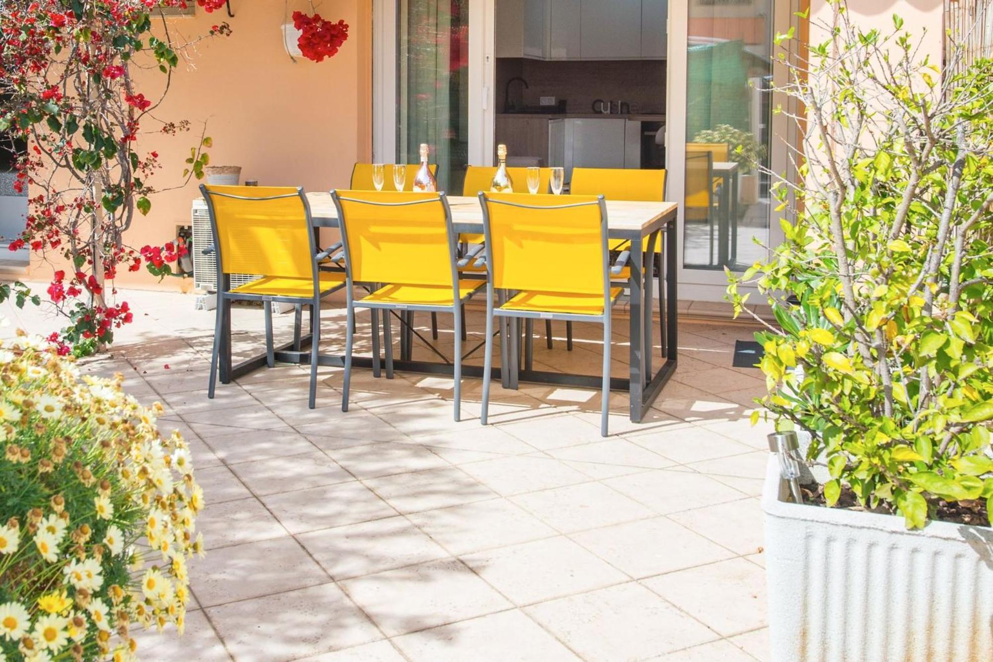 Appartement Carnoles Pres Des Plages 罗克布吕讷-卡普马丹 外观 照片