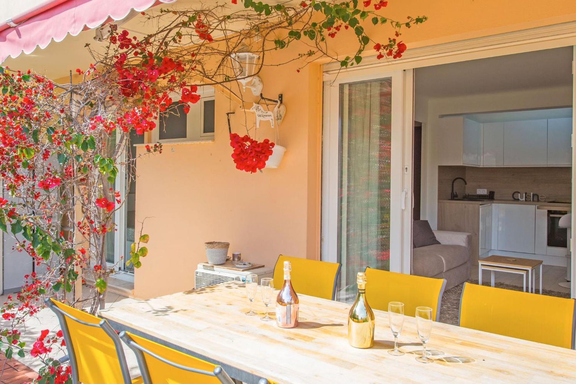 Appartement Carnoles Pres Des Plages 罗克布吕讷-卡普马丹 外观 照片
